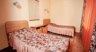 Гостиница Эконом-Отель Эльбрус Ставрополь Бюджетный двухместный номер с 2 отдельными кроватями-4