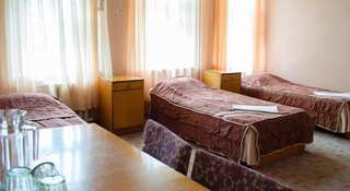 Гостиница Эконом-Отель Эльбрус Ставрополь Кровать в общем номере для мужчин и женщин с 6 кроватями-7