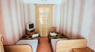 Гостиница Эконом-Отель Эльбрус Ставрополь Бюджетный двухместный номер с 2 отдельными кроватями-1